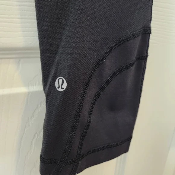 Lululemon x Soul Cycle Black Wunder Under Leggings Size 6 - Picture 6 of 9